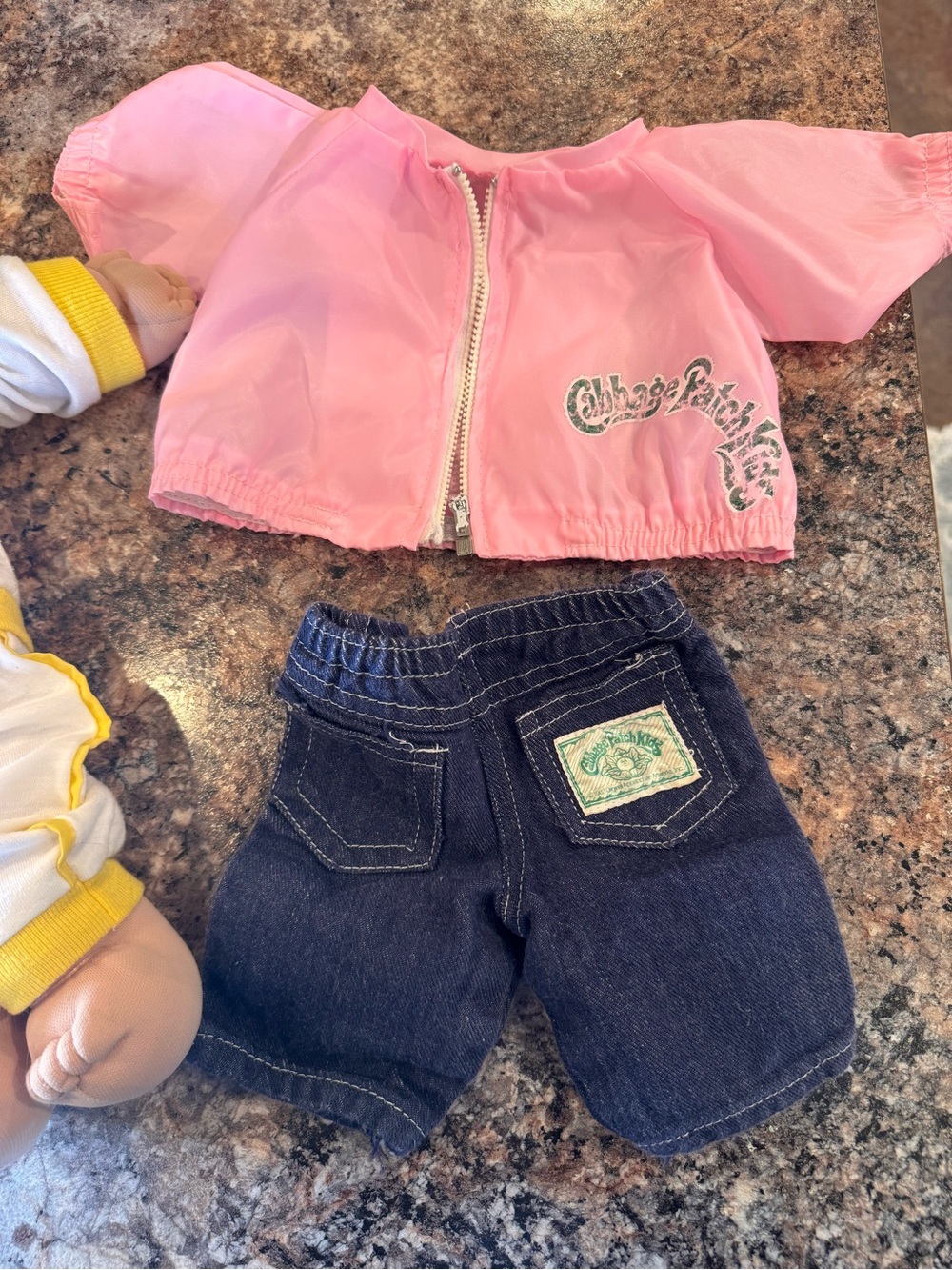 1980s Coleco Cabbage Patch Kids Brown Eyed Preemie doll featuring a bald head - Picture 16 of 16